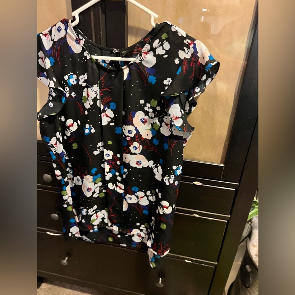 Worthington floral dressy top size large